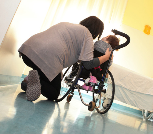 Piccolo paziente con SMA - Per cortesia del Centro Clinico NeMO