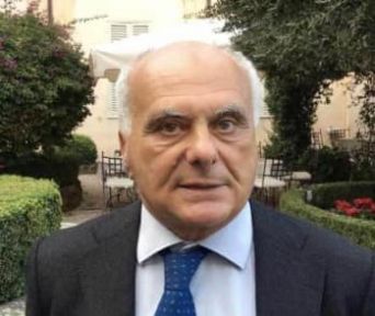 Professor Claudio Pignata